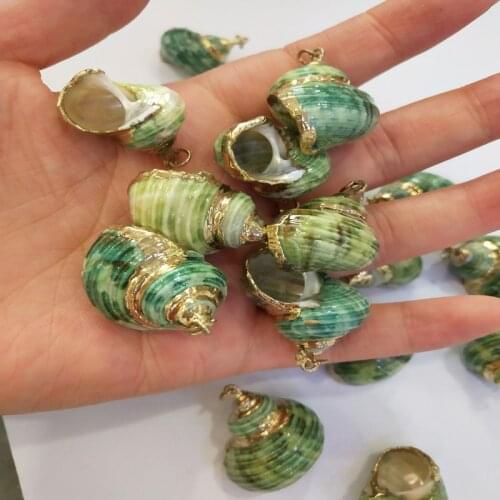 5pcs/lot Green Conch Shell Gold-plated Pendants Conch Shape Pendants Charms Handmade Synthetic Size 20x30-25x35mm