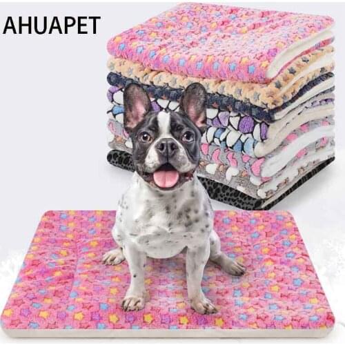 Warm Blanket Pet Beds For Dogs Mat House French Bulldog Bed Cushion Fleece Mattress Small Dogs Blanket Bed Blanket Cat Litter