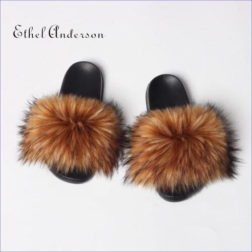 Lady Colorful Fox Fur Slides Vogue Fluffy Slippers Plush Faux Fox Hair Slides Party Furry Flip Flops Womens Sandals