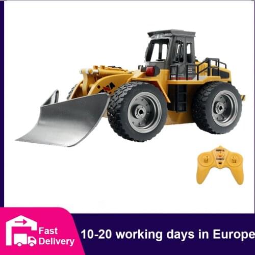 HUINA 1:18 RC Truck Snow Plow Caterpillar Alloy Tractor Model Engineering Cars Excavator 2.4Ghz Radio Controlled Car Toy For Boy