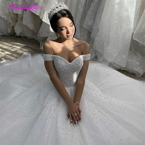 2020 Luxury Pearl Wedding Dresses Tulle Chapel Train Vestido De Noiva Sweetheart African Wedding Gowns