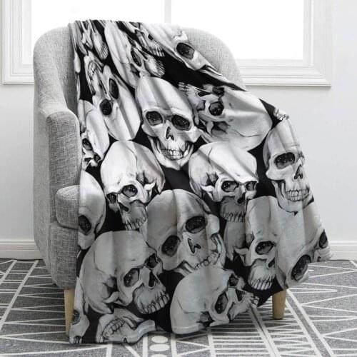 Retro Skulls Throw Blanket 3D White and Black Skull Print Blanket Soft Ligtweight Durable Cozy Sofa Chair Bed Office Travelling