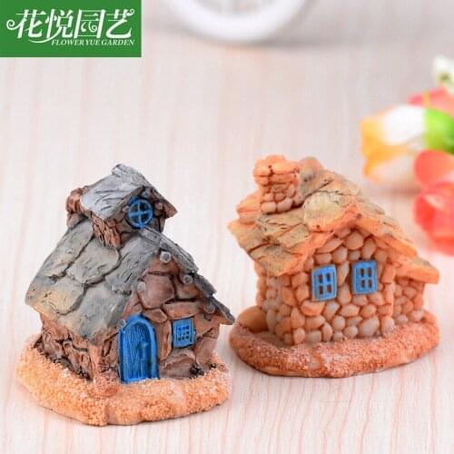 Artificial Mini Miniature Resin House Craft Ornament for Home Decoration Small House Model DIY Cute Mini Resin House Miniature