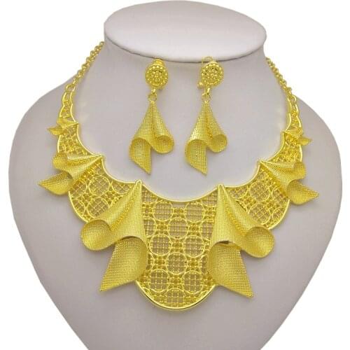 Kingdom Ma Dubai Fashion Gold Color Jewellery Sets For Women Exaggerated Necklace Earrings Wedding Big Jewelry Set For Party