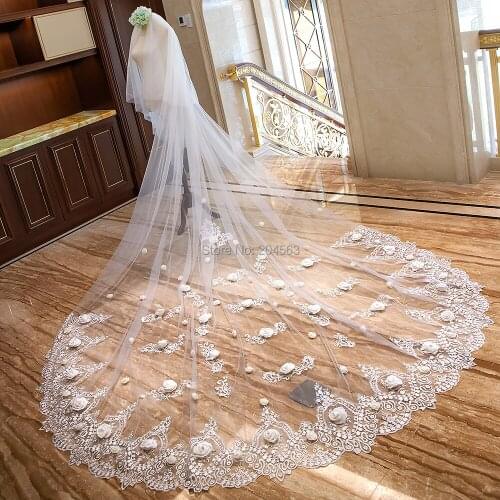 Two-Layer Lace Wedding Veil with Flowers 4 Meters Long Bridal Veils with Comb AX