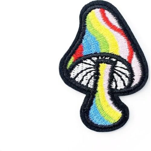 Mushroom Size:4.0x5.9cm Cloth Iron On Patches Badge Embroidered Badges Abstract Kids Patch For Clothes Stickers 0153