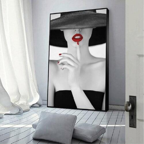 Modern Fashion Makeups Woman Red Lips Wall Art Canvas Painting Bedroom Wall Prints Posters Pictures Girl Room Home Decoration
