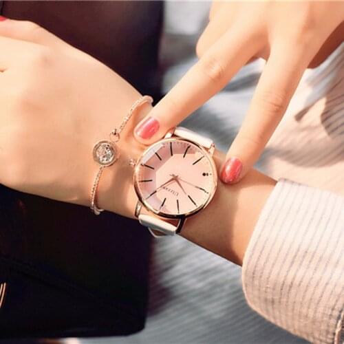 Ulzzang watch female student Korean version of simple trend large dial fashion diamond refraction glass mirror quartz watch