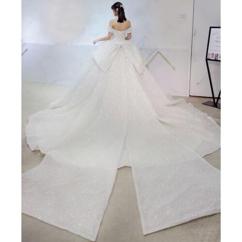 Off The Shoulder Big Train Wedding Dress 2021 New Viole Bride Dress Pregnant Woman Simple Butterfly Ball Gown Vestido De Noiva