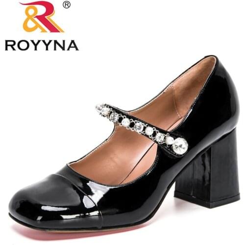 ROYYNA 2021 New Designers Geniune Leather Women Pumps Fashion Thick Heels Shoes Woman Round Toe Office Ladies Wedding Shoes