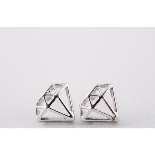 Fashion shaped Stud Earrings in for women