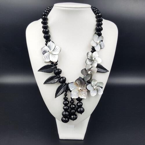 NEW Natural Stone Black Quartz stone ,Freshwater Pearl Shell Flowers Necklace 21