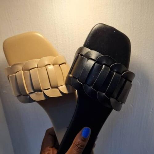 2021 summer new style fashion casual square toe open toe solid color all-match comfortable outdoor female beach slippers