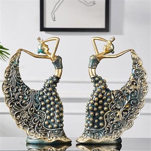 Creative Peacock Dance Girl Resin Decorative Crafts Statue Figurine Living Room Desktop Decor Art Gift Home Accessories