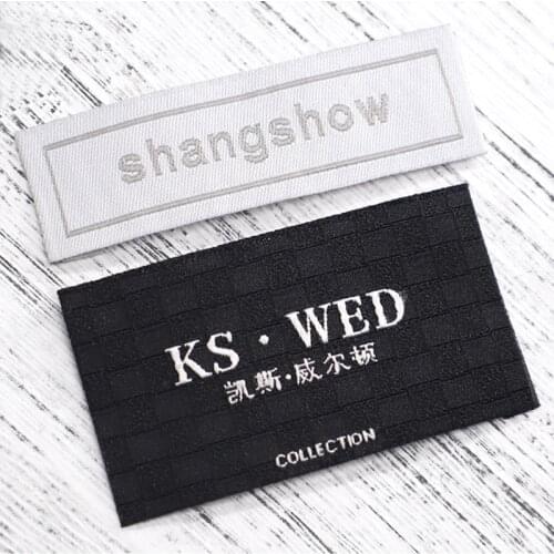 FreeShippingCustomizedGarmentLabels/wovenLabelsClothingEmbroideredTagsLOGOWithCutAndFoldCustomClothingHangTagChildrensClothing