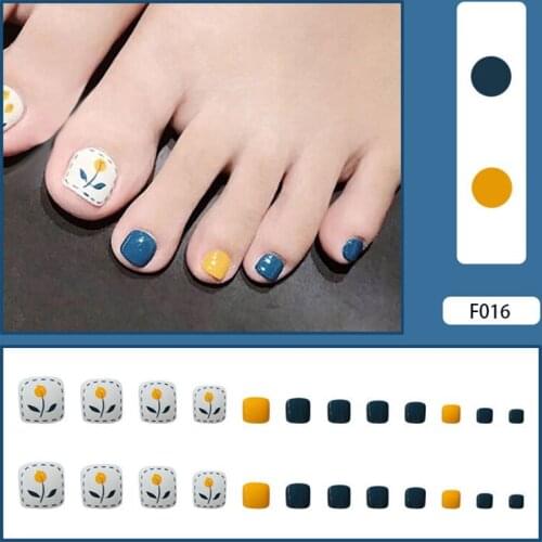 24Pcs/Set Toenails Summer Flowers Series Handmade Glue Flat Fake Nail Decorations Art Tips Toes Short Length False Nail for Girl