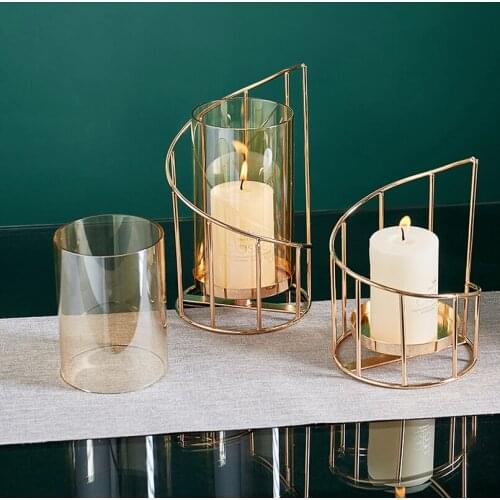 Romantic Metal Glass Candle Holder Dining Holiday Party Decoration Art Wrought Iron Candle Wedding Decoration Table Centerpieces