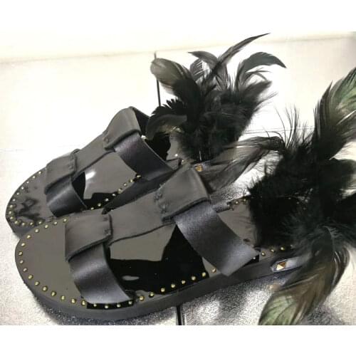 Female Punk Style Feather Decor Strap Crossed Sandals Rivets Studs Thick Sole Women Leisure Outfit Slipper Mujer Zapatos