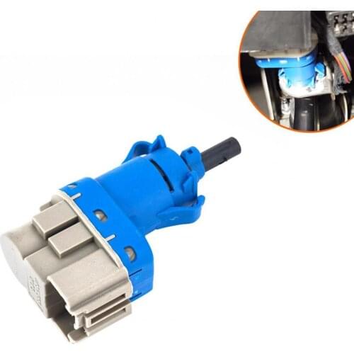 Reliable Brake Light Switch Easy Installation Shock-proof Stop Light Switch XKB500110 XKB500030 for Land Rover Peugeot Opel
