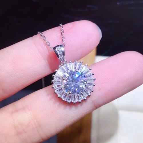 925 Sterling Silver Necklace 2Ct Classic Moissanite Pendant D Color VVS Passed Diamond Test Women Company Party Fashion Jewelry