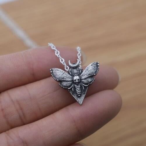 Fashion Vintage Tiny Dead Head skull Moth Butterfly Pendant Neckalce