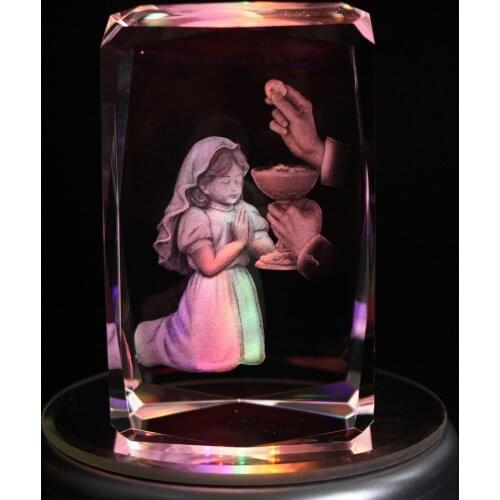 Pretty Girl Praying Sculpture Laser Crystal Carving Cube The First Holy Communion Favors