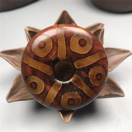 The best Tibetan old agate ten-eye dzi buckle