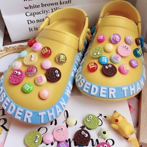 Brand Shoes Designer Croc Charms M bean macarone cute Bundle Designer Charms Shoe Croc Charms Accessories for Clogs Decaration