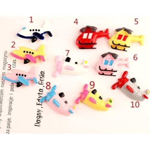 New Arrival Colorful Resin Cabochons 50pcs Flatback Muliticolor Plastic Jewelry Fly Airplane Shape Photo Frame Decoration Craft