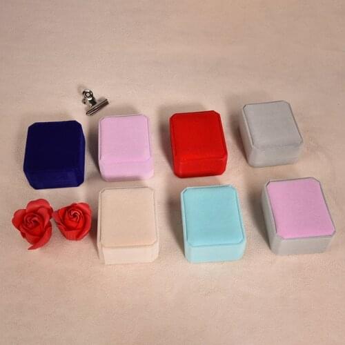High Quality Velvet Necklace Box Jewelry Boxes Size 8x7x4 cm Necklace Jewelry Gift Display Box Ring Bracelet Storage Case