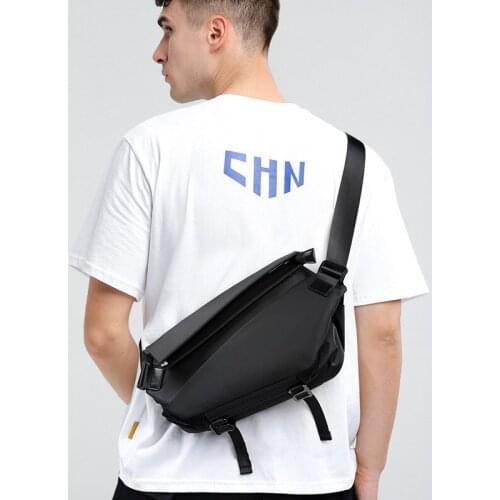 Mens Waist Bag Trendy Mens Chest Bag Casual Shoulder Bag Sports Messenger Backpack Fashionable Purses Luxury Bags Clutch Bag