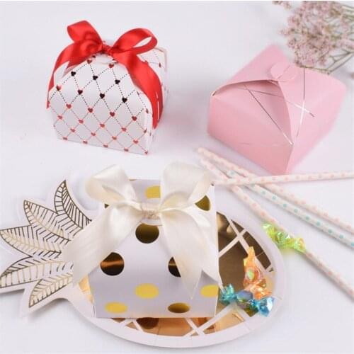 10pcs 9*9*5.5cm Candy Boxes Gift Bag Wedding Gift Box Baby Shower Favors Birthday Party Christmas Supplies Wedding Decoration