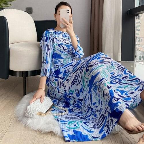 Pleated Maxi Dress 2021 Spring Summer O-Neck Printed Robe Fashion Slim Long Dresses Vintage Three-Quarter Sleeve Female Vestidos
