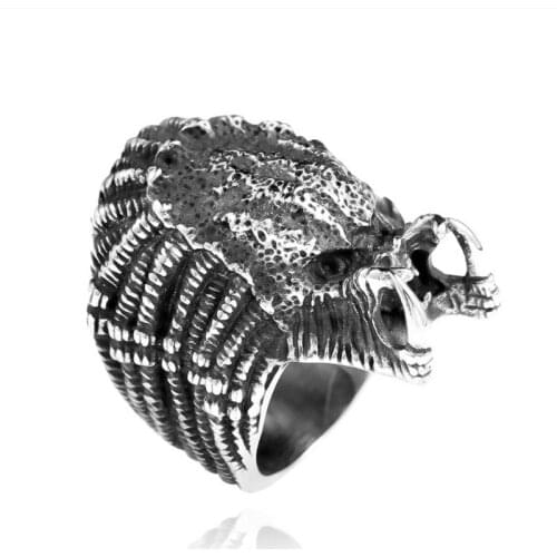 Classic Exaggerated Male Gothic Ring Jewelry Skull Predator Ring