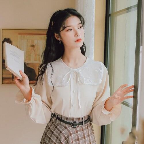 Blouse Women Solid Color All-match Tops Spring 2021 Long-Sleeved Water-Soluble Flower Embroidery Lapel Tie Elegant Shirt Vestido