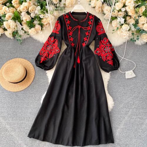Women Spring Autumn High Waist Pleated Dress All-match Dresses Bohemian Embroidered Flower O-Neck Lantern Sleeve Dresses