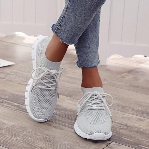 Spring Light Women Vulcanized Shoes Womens Sneakers Ladies Flat Footwear Casual Breathable Female Running Shoes Autumn 2021 New