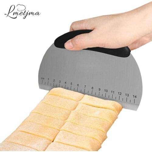 LMETJMA Pastry Cutters With Graduation Stainless Steel Baking Spatulas Cake Cream Scraper Kitchen Pastry Slicer Smoother K0108