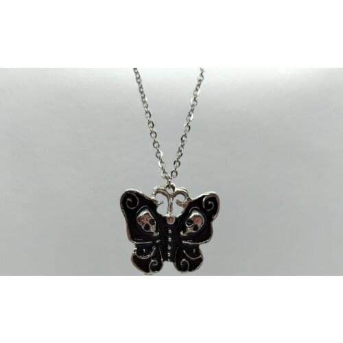 Yungqi Vintage Skull Skeleton Charm Pendant Butterfly Necklace for Women Chic Butterflies Choker Necklaces Boho Chain collier