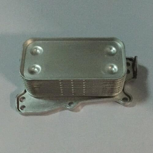 Parts OE No A 598 907 0190 For Mercedes-Benz engine oil Cooler A5989070190 5989070190 OEM A 598 907 01 90