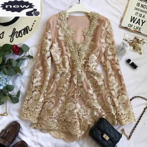 Women Hollow Out Lace V-Neck Rompers Sexy Long Sleeve Slim Playsuit Spring Summer Street Fashion High Waist Short Jumpsuit