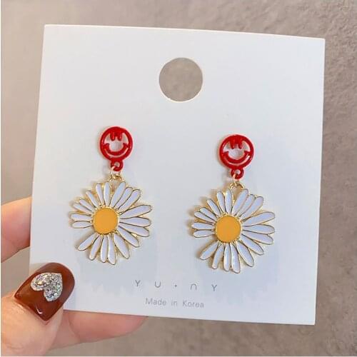 2020 New Korean Style Lovely Sunflower Smiley Earrings Red Peach Drop Earings For Women Girls Best Gift Wholesale Jewelry Earing