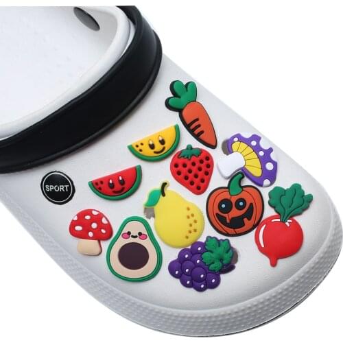 Novelty Single Sale 1pc PVC Game Shoe Charms Shoe Accessories Shoe Decoration for Croc JIBZ/ Wristbands Kids Party Xmas Hot Sale