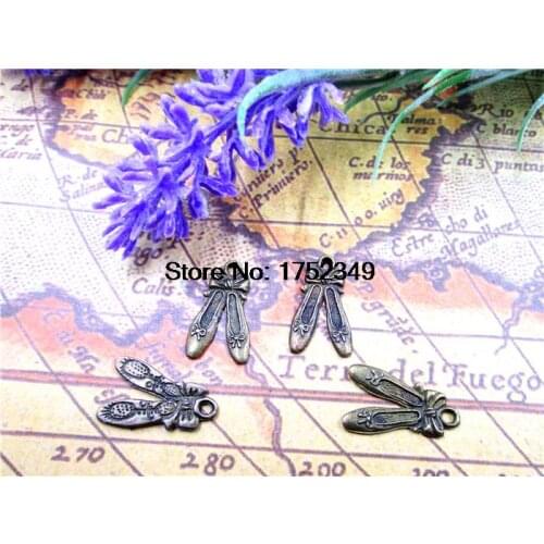 25pcs--Ballet Slipper Charms, Antique bronze Ballet Slipper Charm pendants, Jewelry Making Findings, 21x13mm