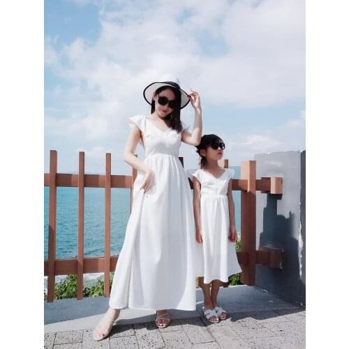 Summer Mom Baby Daughter Dresses Seaside Holiday Dress Backless Long Dress Flying Sleeve Beach Dress Parent-child