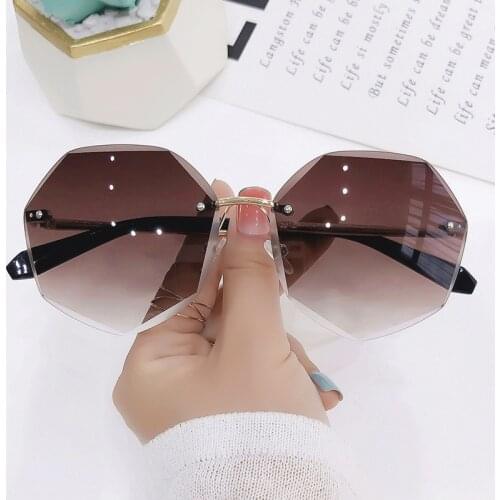2021 Rimless Womens Sunglasses Design Fashion Lady Sun glasses Vintage Alloy Classic Designer Shades fFemale Eyewear UV400