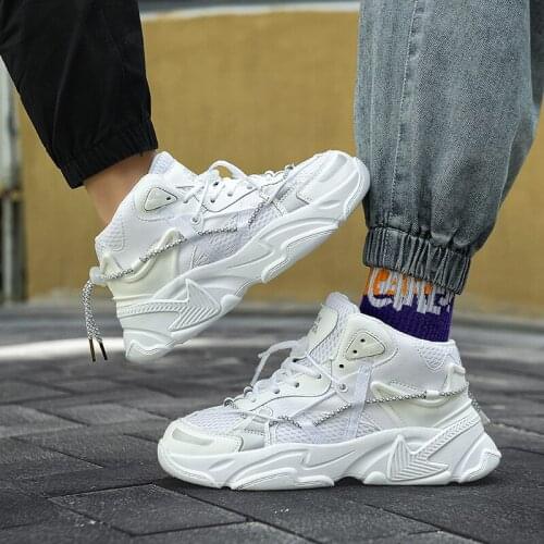 Designer Uniesx Walking Shoes Men Women Non-Slip Breathable Platform Zapatillas Sports Triple S Mid Top Sneakers