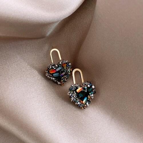 South Koreas new design fashion jewelry vintage black crystal love earrings elegant and high-end womens prom earrings