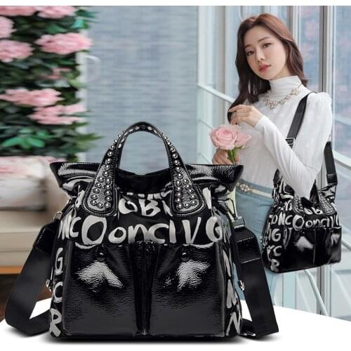 2021Fashion Branded Rivet Letter Women Handbag High Quality Luxury Shoulder Bags Designer Large Capacity Black Messenger Bag