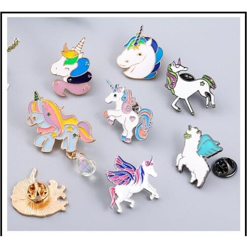 Anime cartoon rainbow pony brooch badge cute horse head collar needle brooch jewelry